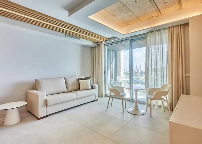 Silken Atlantis Suites - Holiday Homes